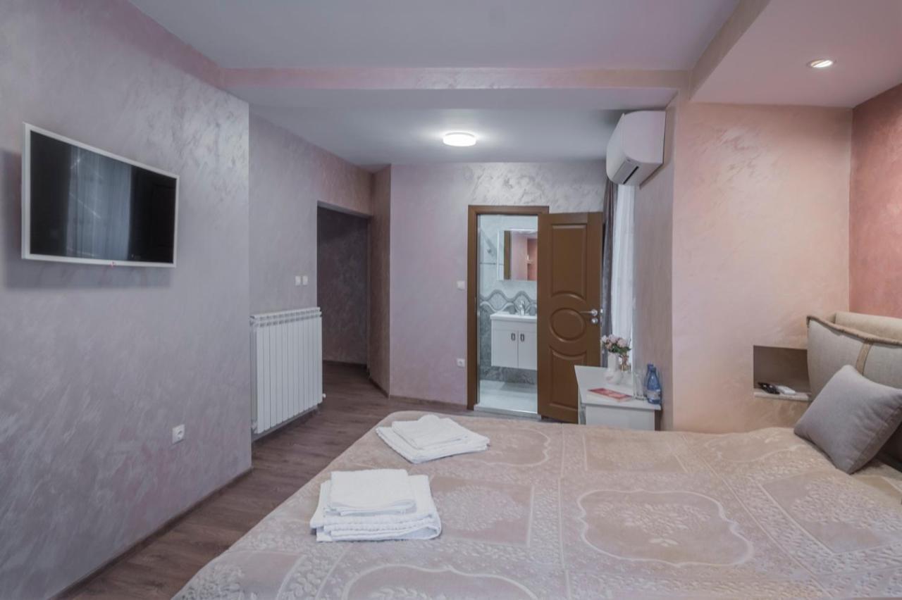 Хотел Милениум Yambol Exterior photo